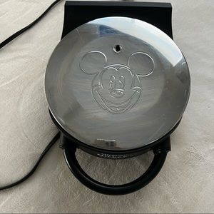 villaware mickey's waffler